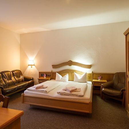 Hotel Groebern Am See Grobern Екстериор снимка