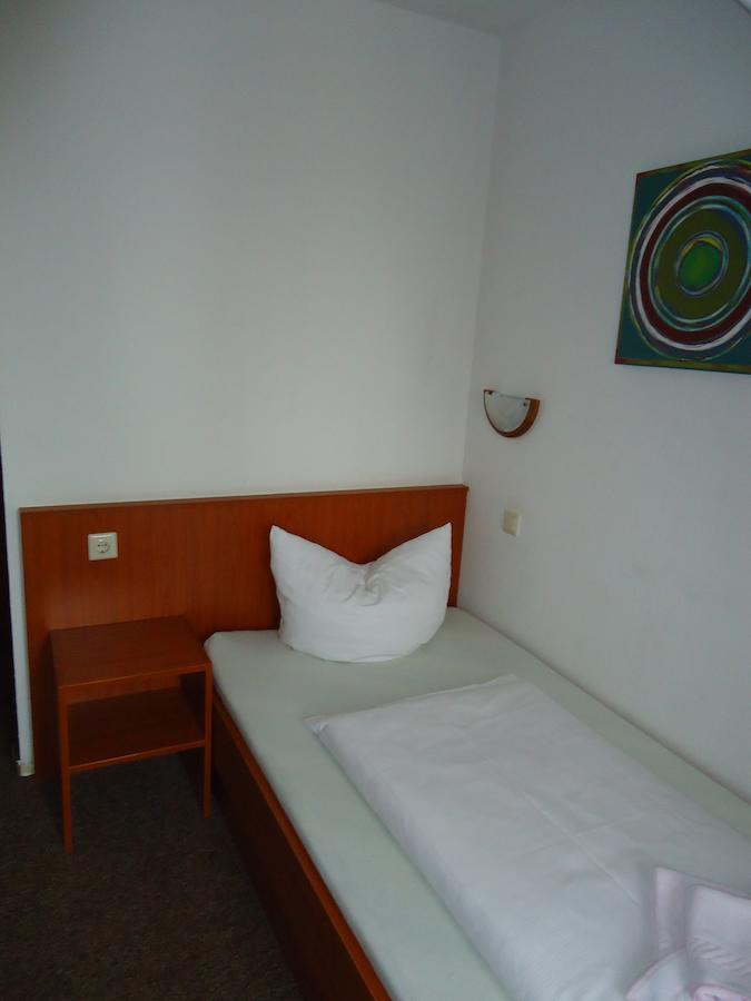 Hotel Groebern Am See Grobern Стая снимка